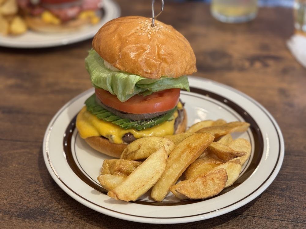 八王子で本格的なハンバーガーが食べられる！京王堀之内駅「mellows